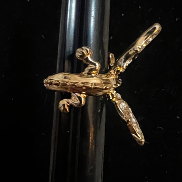 Unique Gold-Plated Dragon Ring with Crystal Accents - Intricate and Stylish - Picture 3 of 6